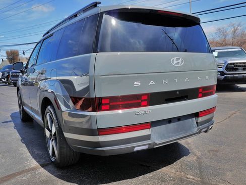 Used 2025 Hyundai Santa Fe Limited FWD image 5