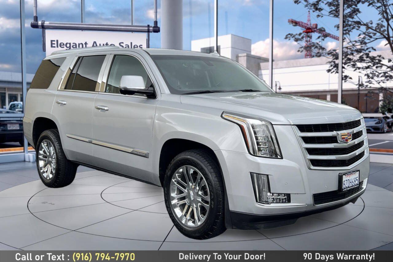 Used 2015 Cadillac Escalade 2WD image 3