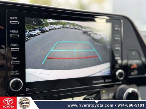 Certified 2022 Toyota Highlander XLE image 26