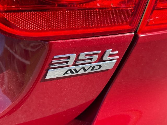 Used 2017 Jaguar XE Premium AWD/4WD image 17