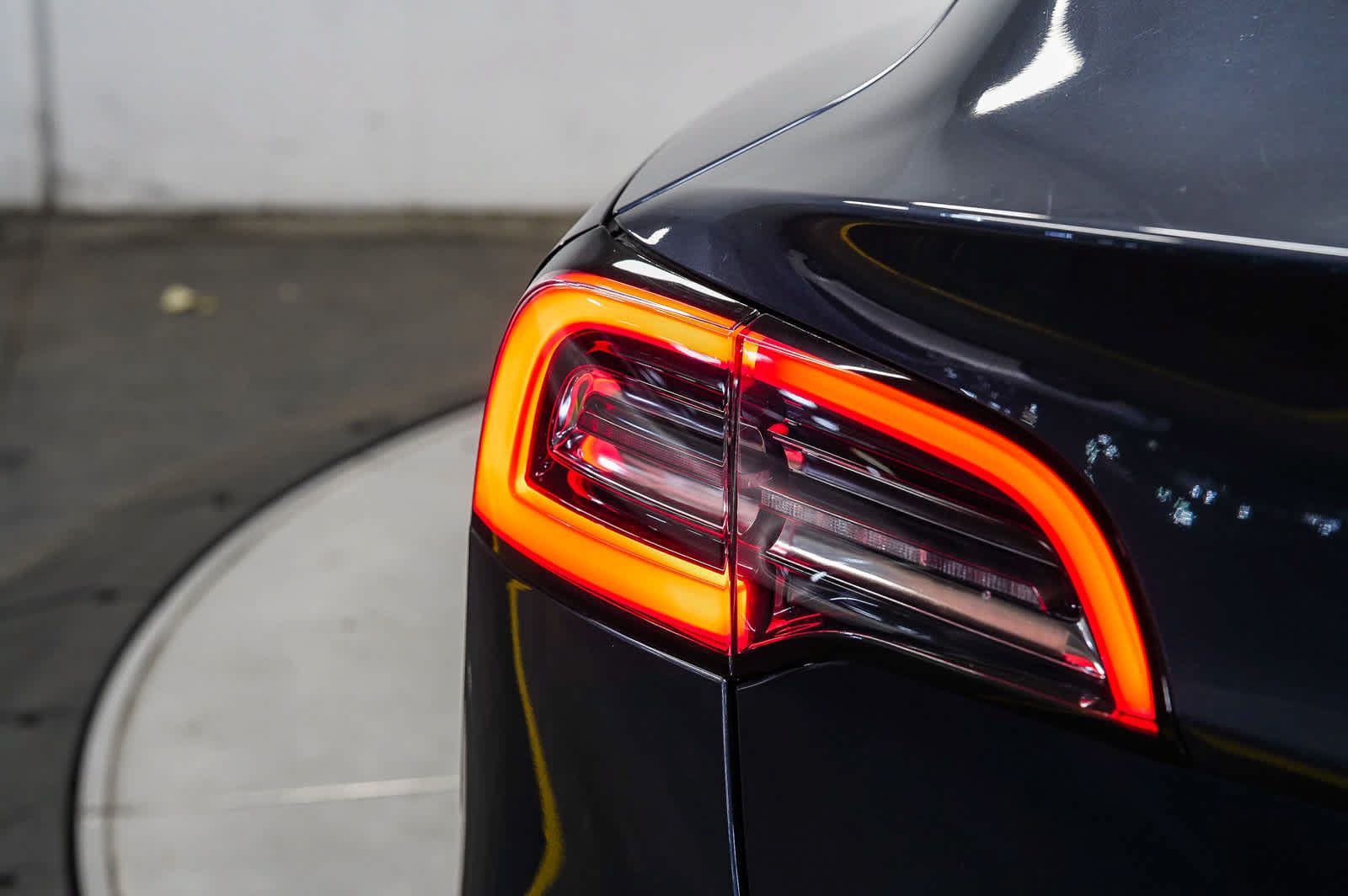 Used 2022 Tesla Model 3 RWD image 11