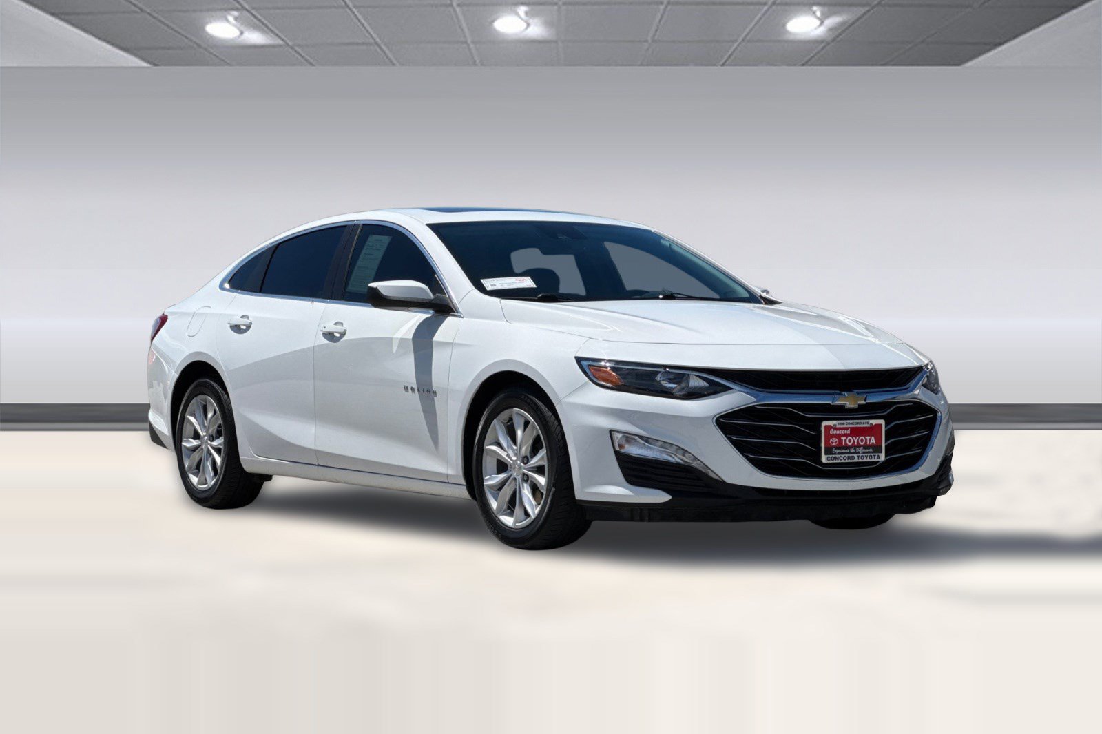 Used 2019 Chevrolet Malibu Hybrid w/ Leather Package FWD image 7