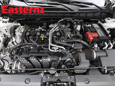 Used 2025 Nissan Altima 2.5 SV FWD image 7