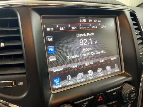 Used 2016 Jeep Grand Cherokee Limited 75th Anniversary image 14