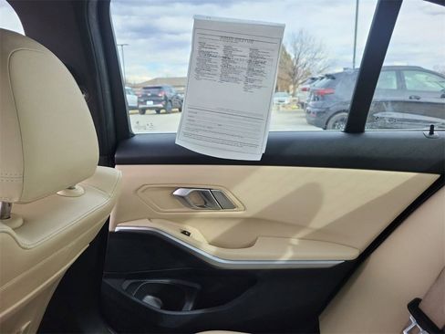 Used 2019 BMW 330i xDrive Sedan w/ Premium Package image 13