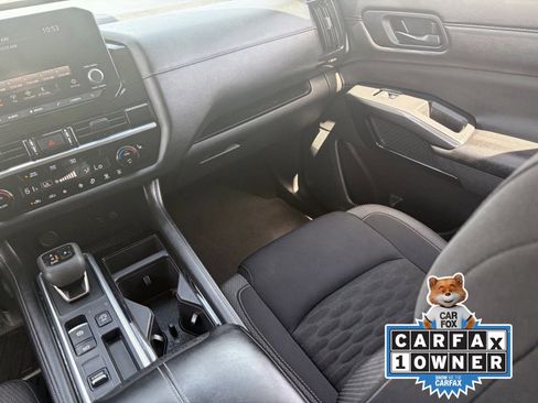 Certified 2024 Nissan Pathfinder SV FWD image 17