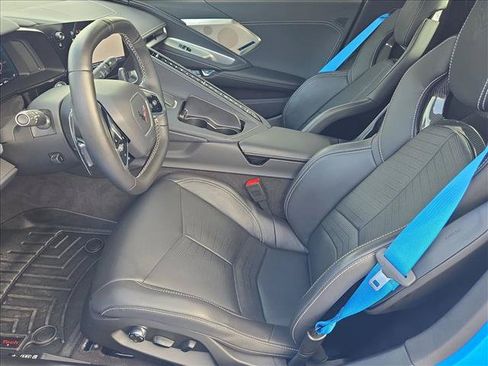 Used 2024 Chevrolet Corvette Stingray Preferred Conv w/ Z51 Performance Package RWD image 16