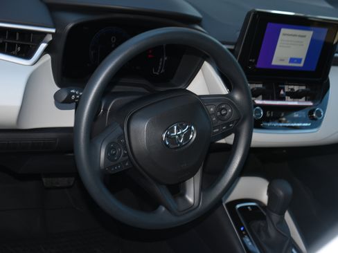 New 2026 Toyota Corolla LE image 4