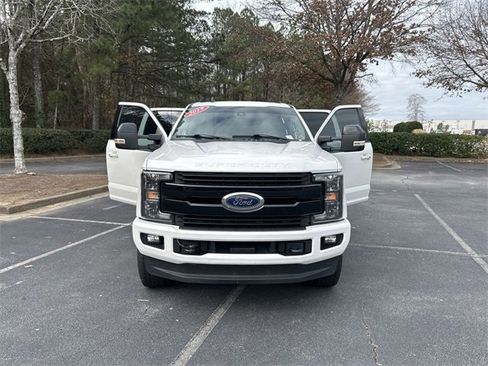 Used 2019 Ford F250 Lariat image 10