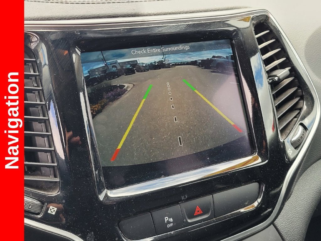 Used 2019 Jeep Cherokee Limited w/ Luxury Group FWD image 21