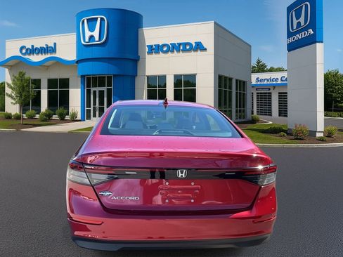 Used 2024 Honda Accord EX image 4