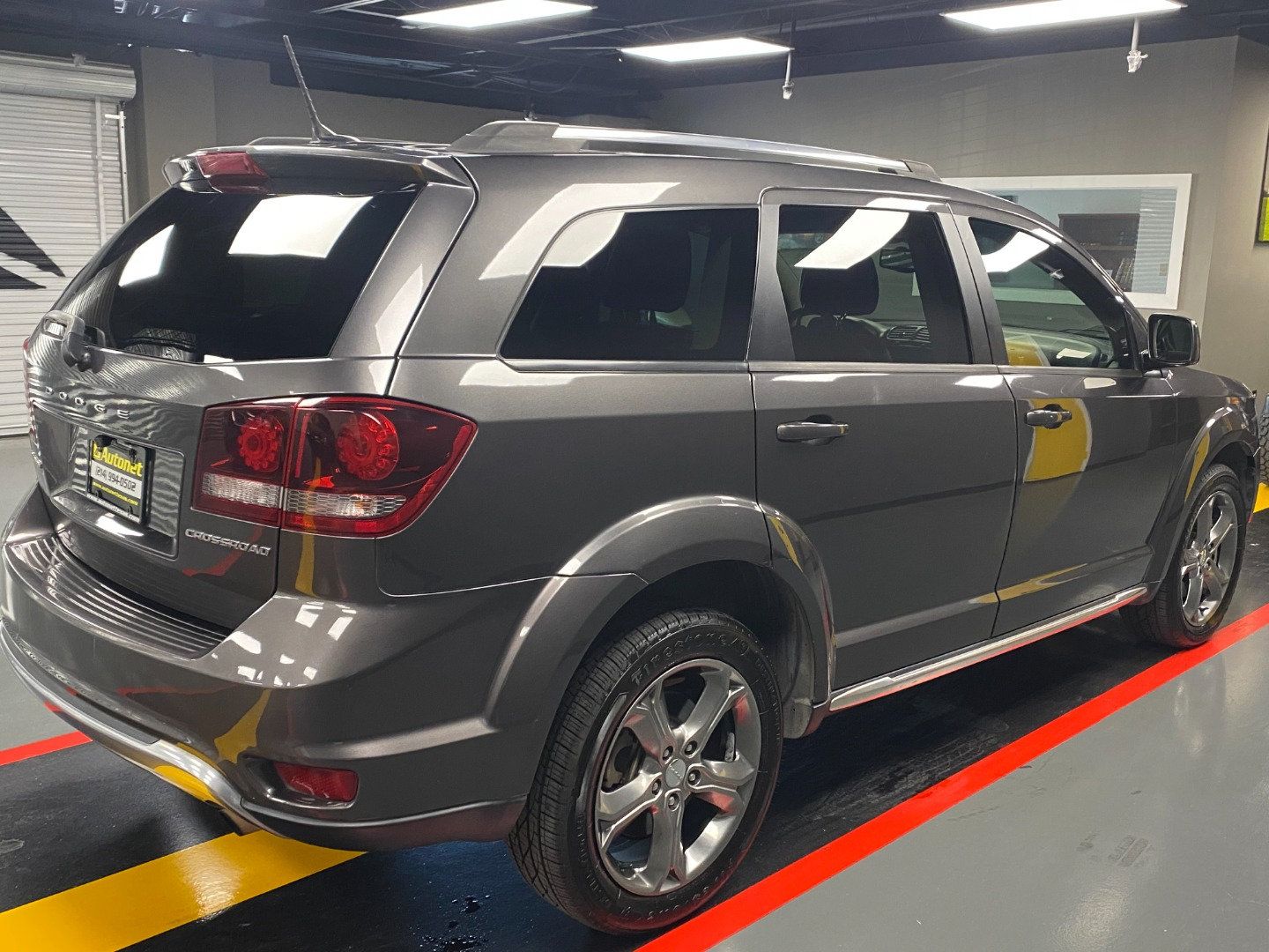 Used 2016 Dodge Journey Crossroad FWD image 7