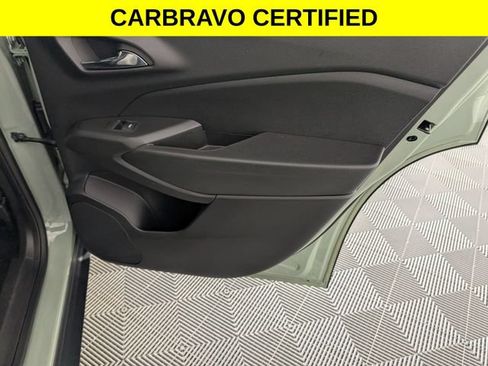 Certified 2024 Chevrolet Trax RS w/ Driver Confidence Package FWD image 27