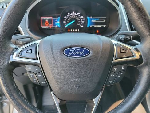 Used 2024 Ford Edge SEL AWD/4WD image 25