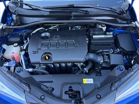 Used 2018 Toyota C-HR XLE image 14