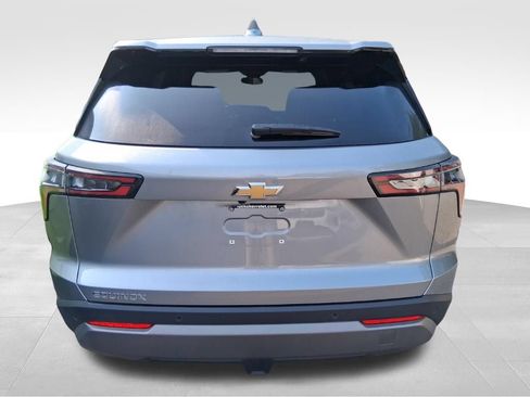 Used 2026 Chevrolet Equinox LT w/ Convenience Package II FWD image 5