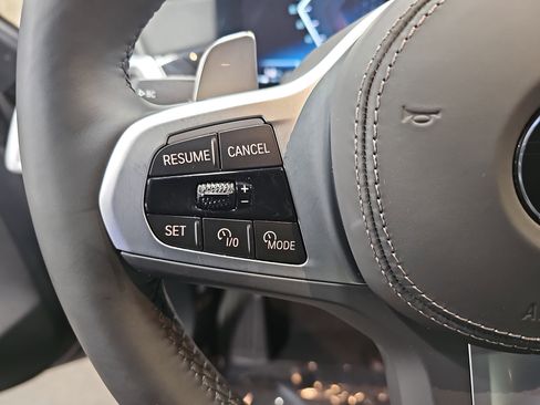 Used 2025 BMW X5 xDrive40i w/ M Sport Package image 18