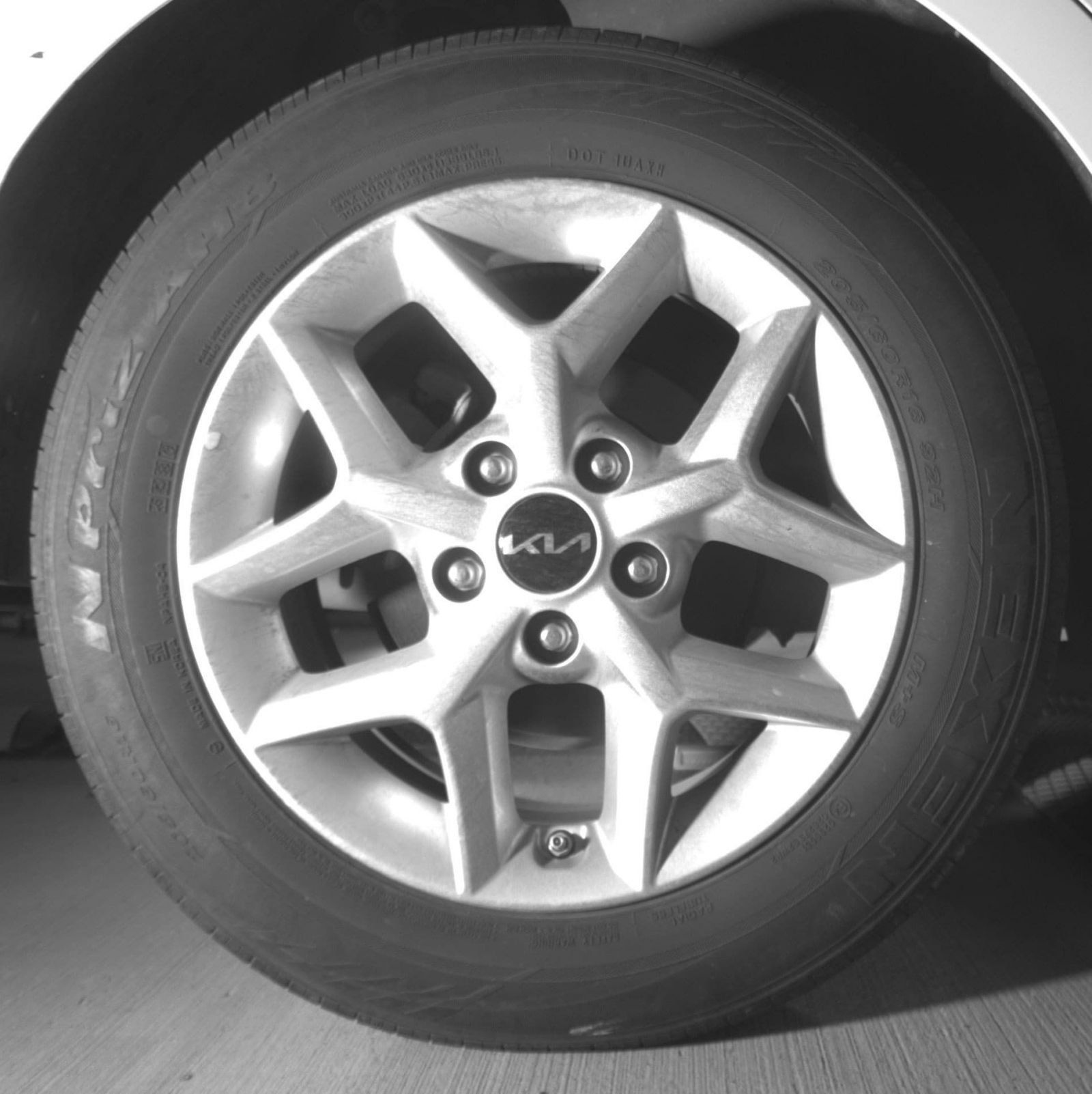 Used 2025 Kia Soul LX w/ LX Technology Package FWD image 14