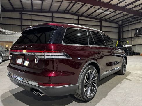 Used 2020 Lincoln Aviator Reserve w/ Equipment Group 202A image 4