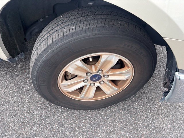 Used 2017 Ford F150 XLT RWD image 4