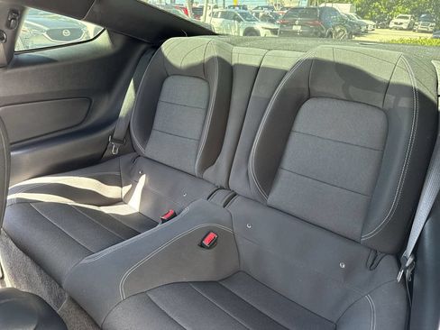 Used 2016 Ford Mustang Coupe RWD image 34