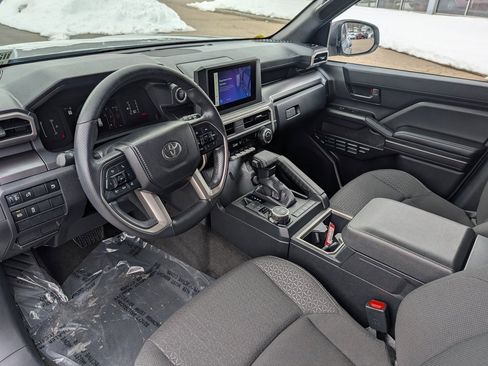 Used 2025 Toyota 4Runner SR5 image 16