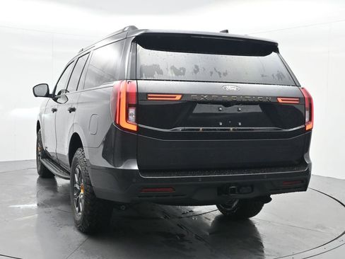 New 2026 Ford Expedition Tremor image 9