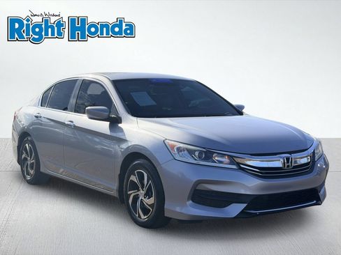 Certified 2017 Honda Accord LX image 9