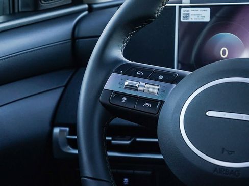 New 2026 Hyundai Tucson SEL image 18