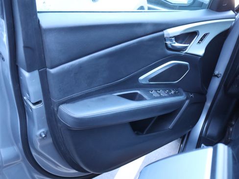 Used 2023 Acura RDX SH-AWD image 18