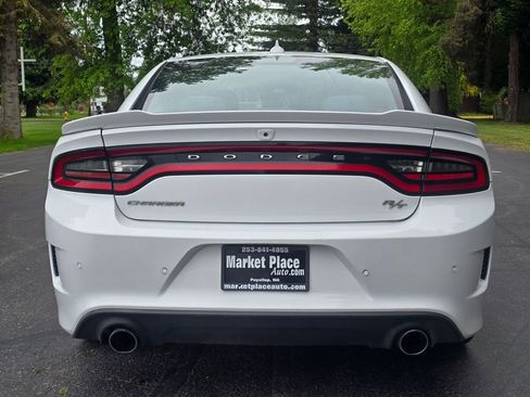 Used 2019 Dodge Charger R/T RWD image 5