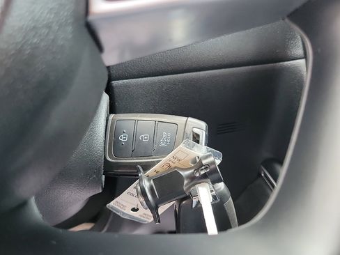 Used 2023 Hyundai Tucson SE AWD/4WD image 16