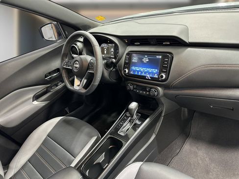 Used 2024 Nissan Kicks SR w/ SR Premium Package FWD image 16