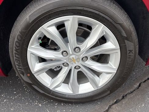 Used 2024 Chevrolet Malibu LT image 11