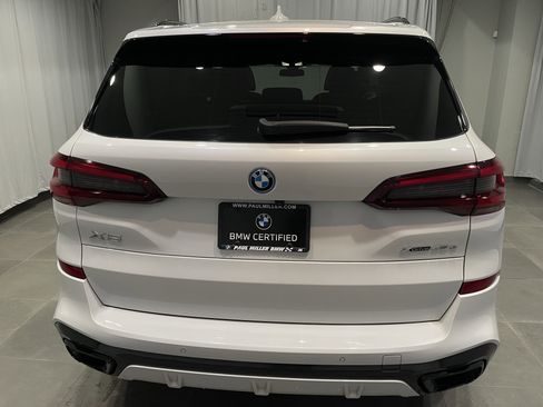 Certified 2022 BMW X5 xDrive45e w/ M Sport Package image 5