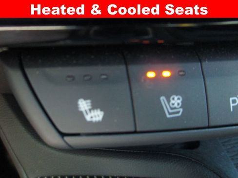 Used 2025 Cadillac CT5 V w/ Technology Package AWD/4WD image 19