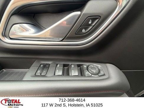 Used 2023 Chevrolet Suburban RST w/ Luxury Package AWD/4WD image 10