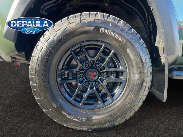 Used 2022 Toyota Tacoma TRD Off-Road w/ TRD Premium Off Road Package AWD/4WD image 18
