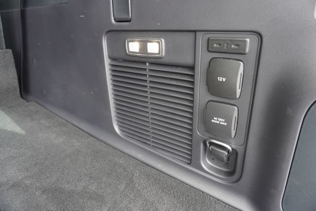 Used 2025 Ford Expedition Max Platinum w/ Platinum Ultimate Package AWD/4WD image 24