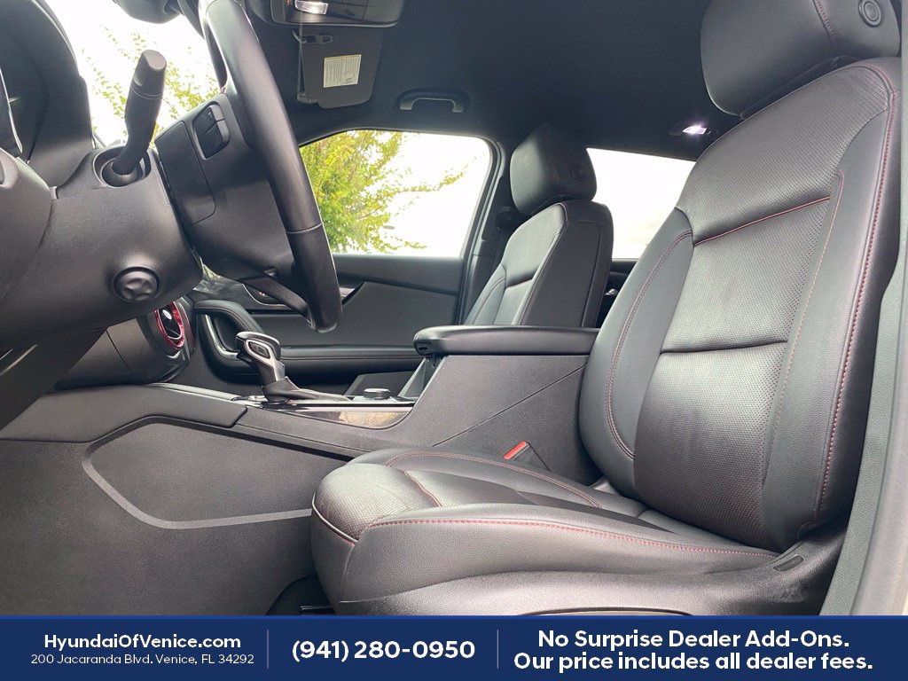 Used 2022 Chevrolet Blazer RS w/ Enhanced Convenience Package FWD image 2