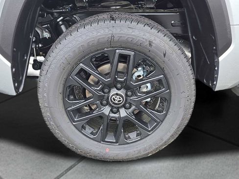New 2026 Toyota Tundra Limited AWD/4WD image 12