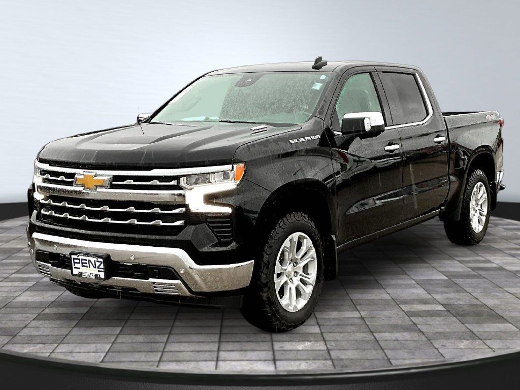 Used 2022 Chevrolet Silverado 1500 LTZ w/ LTZ Premium Package AWD/4WD image 1