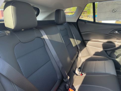 New 2026 Chevrolet Trax LT image 18