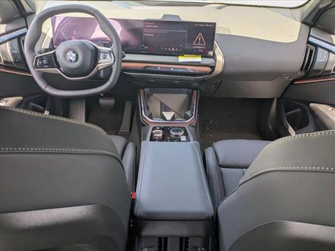 Used 2025 BMW X3 xDrive30i w/ Convenience Package image 13