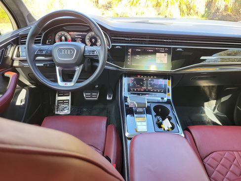 Used 2021 Audi SQ7 Prestige w/ Prestige Package image 14