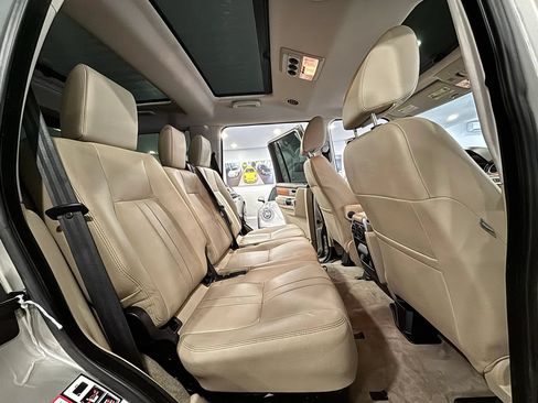 Used 2016 Land Rover LR4 HSE AWD/4WD image 22