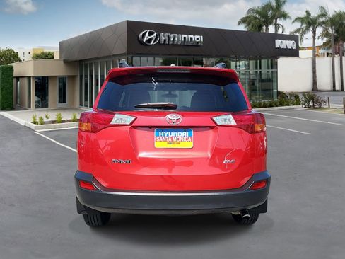 Used 2015 Toyota RAV4 XLE AWD/4WD image 4