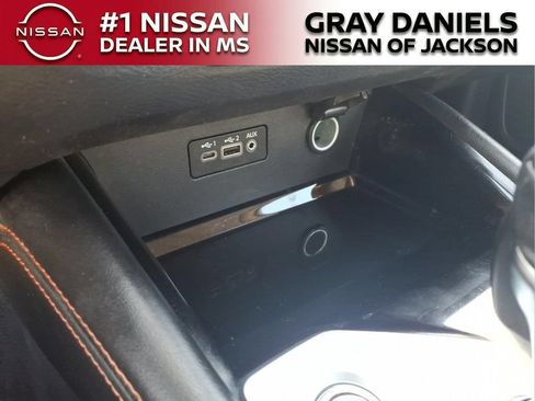 Used 2023 Nissan Altima 2.5 SR FWD image 18