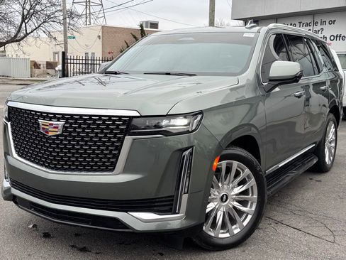 Used 2023 Cadillac Escalade Premium Luxury w/ Performance Package image 3