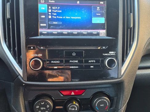 Used 2019 Subaru Crosstrek 2.0i Premium AWD/4WD image 14